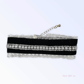 Black Velvet Lace Collar (size: small)